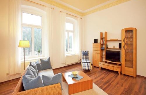 Grunhainichen Villa | Elegant Villa in Borstendorf