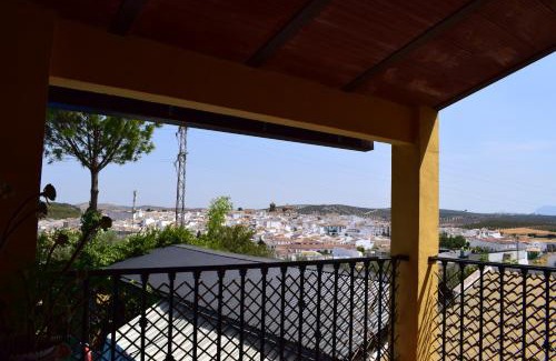 Palenciana Villa | Elegant Villa in Palenciana with Pool