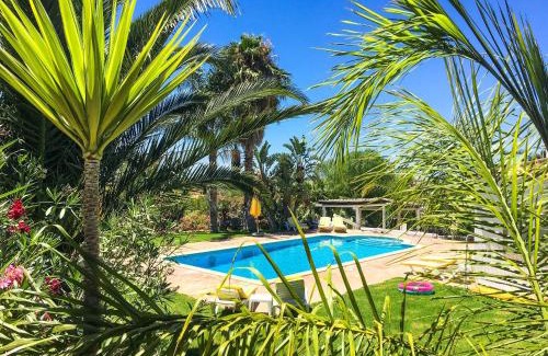 Cerro do Mocho Villa | Elegant villa with sea view in Loulé + private pool