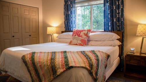Coram House | Elk Street Retreat - Private Home near Glacier Park, Pet Friendly!