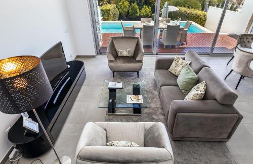 Correeira Villa | ELLE Design Villa by OCvillas