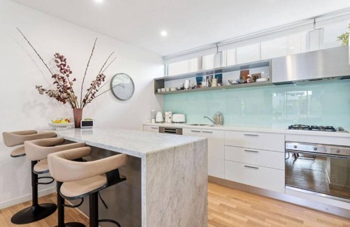 Elwood House | Elwood Beach Retreat by Ready Set Stay