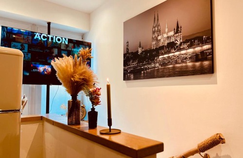 Braunsfeld Apartment | Elysian Apartment - 2 Parkplätze - 1min Bus & Bahn - St-Elisabeth Krankenhaus - Lindenthaler Tierpark - Neu Renoviert & Perfekte Lage