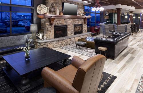 Midtown Anchorage Hotel | Embassy Suites Anchorage