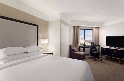 Irvine Business Complex Hotel | Embassy Suites by Hilton Irvine Orange County Airport