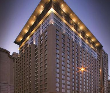 International District Hotel | Embassy Suites by Hilton - Montreal