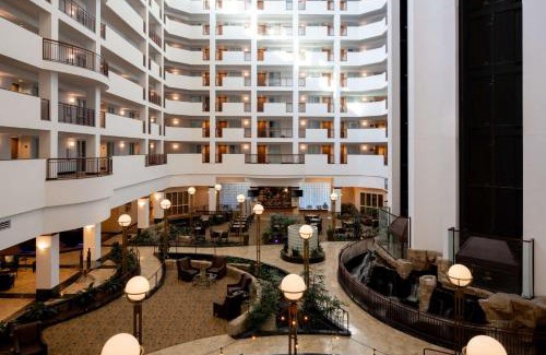 Portland Hotel | Embassy Suites by Hilton Portland Airport