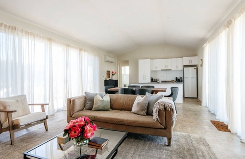 Evandale House | Embracing Evandale ITAS