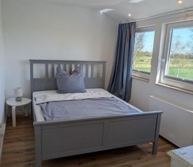 Wolthusen Apartment | Emden - Ferienwohnung mit Kanal-Blick