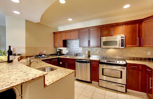 Destin Apartment | Emerald Grande Condominiums at HarborWalk Village