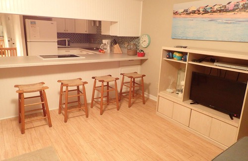 Emerald Isle Condo | Emerald Isle Oceanfront Condo at Pebble Beach. 3BR, 2BA.