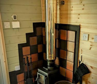 Gwespyr Cabin | Emlyn's Coppice - Luxury Woodland Glamping