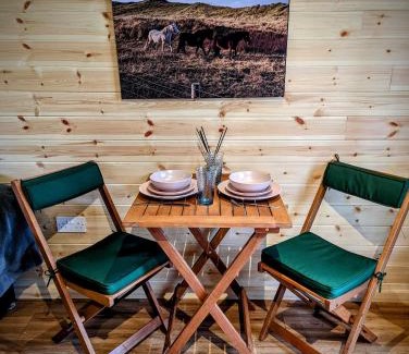 Gwespyr Cabin | Emlyn's Coppice - Luxury Woodland Glamping