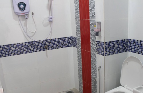 Kampung Gong Rengas House | Emma Guesthouse 1