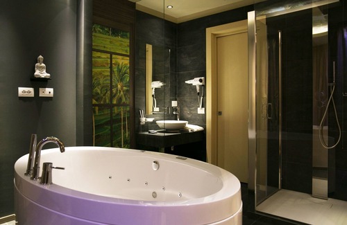 Fontaneto d'Agogna Hotel | Emotional Grand Motel