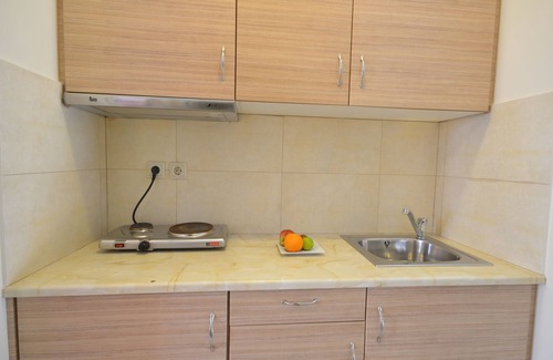 Emporios Hotel | Emporios Bay Hotel