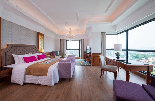 Chang Khlan Hotel | Empress Premier Hotel