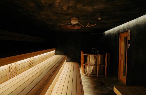 Ryuga Onsen Hostel | EN PLUS sauna and capsule bed 男性専用