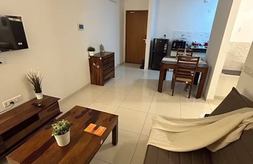 Hadapsar Apartment | Ena by StayVio – Amanora Park Town, Hadapsar, Pune