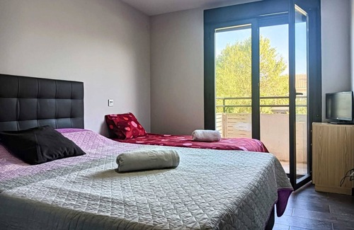 Pozuelo del Rey Ski Chalet | Encantador Chalet en uno de los Pueblos más Bonitos de España Ruta de Senderismo