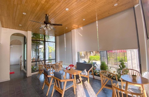 Hue City Centre Villa | Encens villa and spa features a bar, garden, terrace, and free WiFi