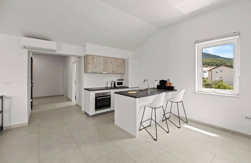 Cres Apartment | Enchanting Summer Apartment with Sea View