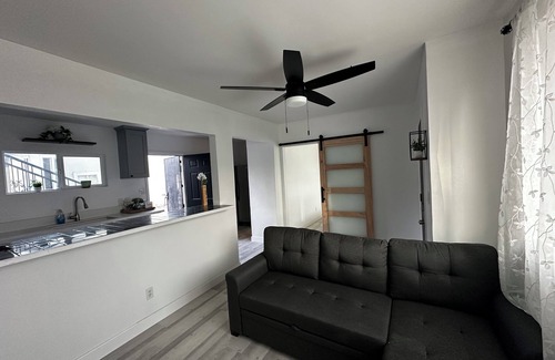 Paramount Apartment | End of Summer Sale! Pet Friendly!