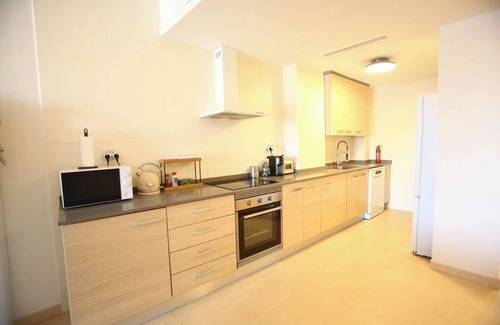Chilches Apartment | Enjoy the sun and the sea in this cozy and modern apartment in Xilxes,