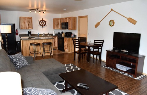 Bear Creek Cabin | Enjoy this Newly Constructed Luxury Suite surrounded by Alaska's Natural Beauty