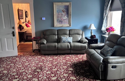 Lebanon Bed & Breakfast | Enjoyable bed & breakfast within a historic home in downtown Lebanon