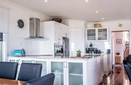 Swansea House | Ensorcelled