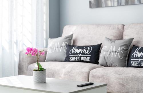 Fuengirola City Centre Apartment | Ensueños8