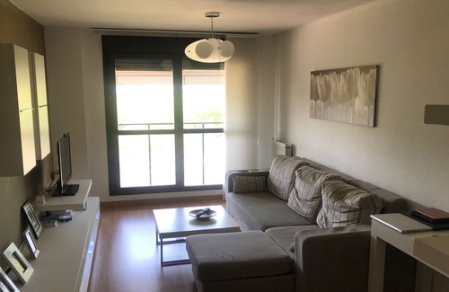 Estella Apartment | Entire apartment with stunning views in Estella