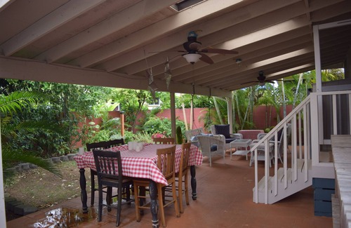 Coconut Grove Apartment | Entire Fantastic Kailua Cottage. waiting for you!