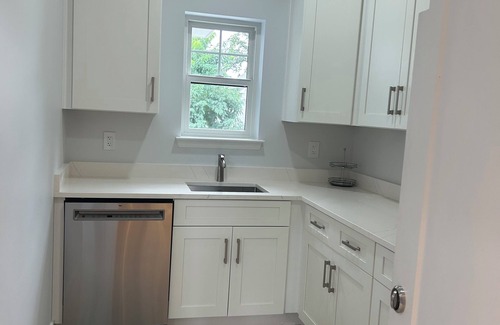 Dunn Loring Apartment | Entire Guest Suite w Elevator near Tysons Corner Falls Church Dunn Loring Metro