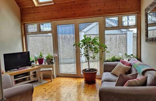 Knockaderry Cross Roads House | Entire home at Ballysax House