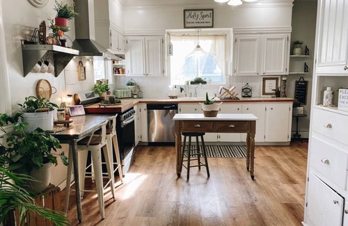 Candor House | Entire home, filled with beauty!