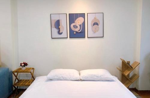 Nhat Tan Apartment | Entire house with 4 nice rooms-1km to West Lake