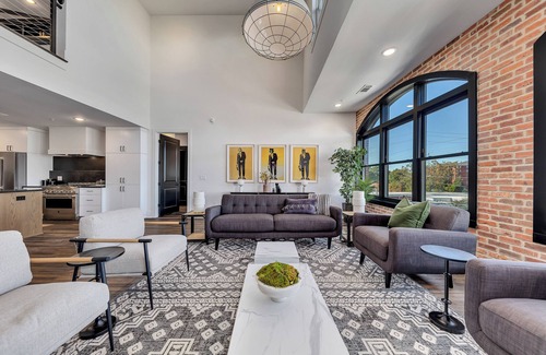 Atlanta Apartment | Entire Top Floor Penthouse Loft, sleeps 20