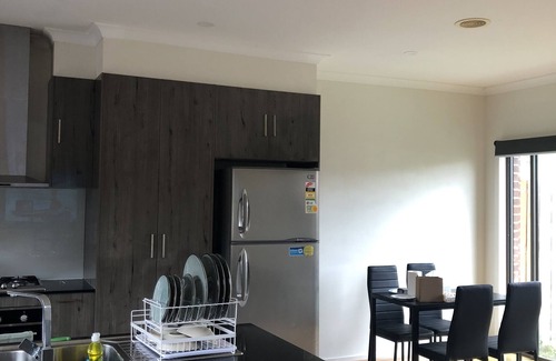 Broadmeadows House | Entire two bedroom Beautiful Townhouse