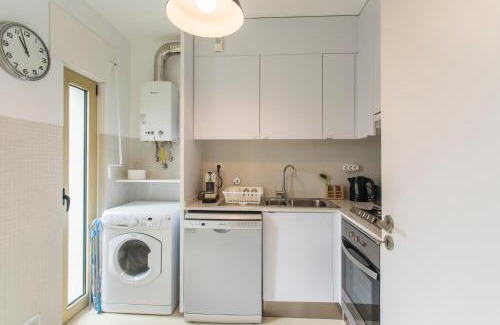 Casal da Ladeira Apartment | Entrecampos Lisbon Central Apartment