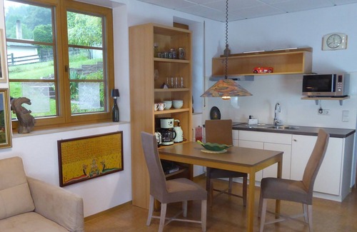 Eichenbuhl Apartment | Entspannen am Pool - Ferienwohnung "apart"