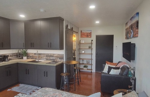 Glendale Apartment | Envase Casa Casita Unit A Near Zion & Bryce