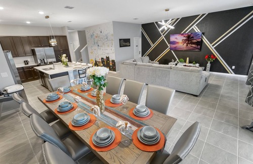 Kissimmee House | Epic 12BR Disney-Theme Lakefront Villa | Sleeps 30