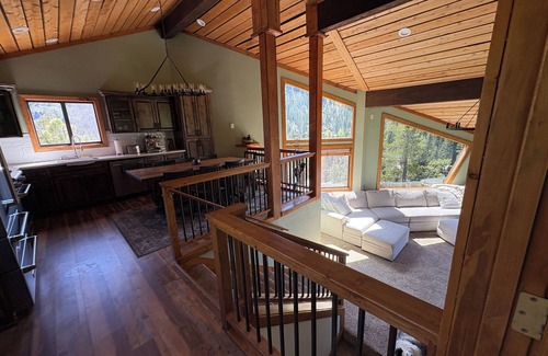 Alpine Meadows House | Epic Alpine Meadows Views! Newly Remodeled Home with Hot Tub