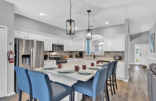 West Kissimmee House | Epic Stay Near Disney | Pool, Theatre, Game Room