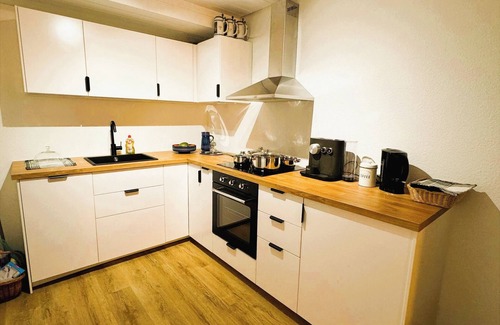 Dettingen an der Erms Apartment | Ermstalsuite - Spacious vacation apartment with a large garden in great surroundings.