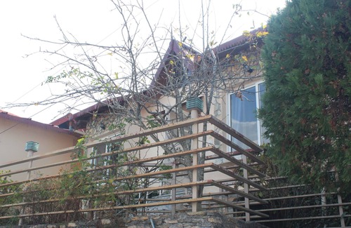 Mukteshwar Cabin | Escape to Serenity: Cozy Apartment in the Heart of Mukhteshwar