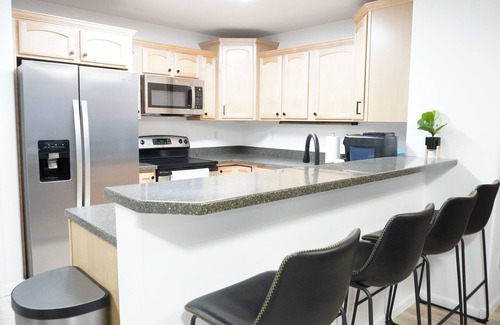 Valdez House | Escape to Serenity: Cozy Alaskan Retreat with Private Indoor Sauna