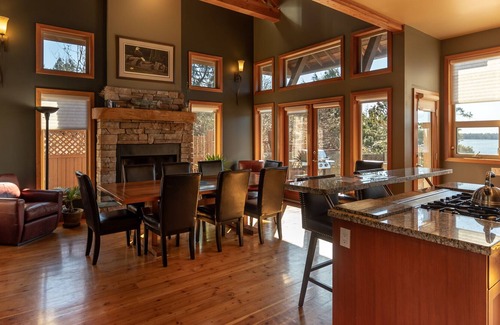 Tonquin Beach House | Escape To The Westcoast